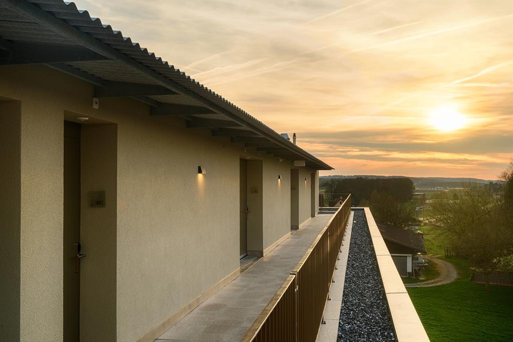 Hotel Frauenfeld Bagian luar foto