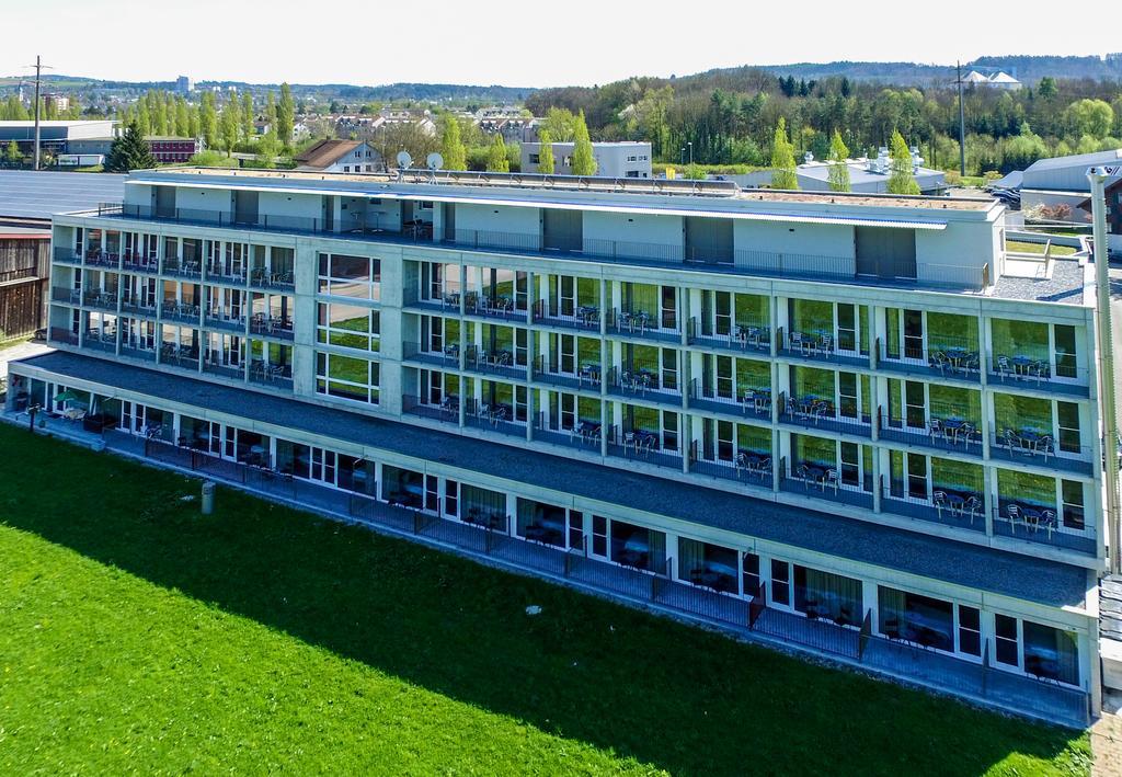 Hotel Frauenfeld Bagian luar foto