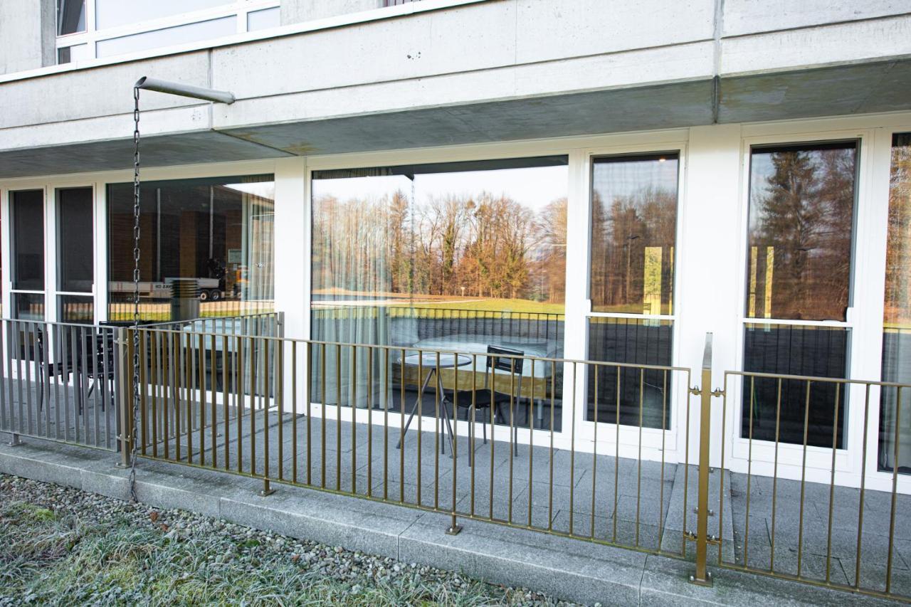 Hotel Frauenfeld Bagian luar foto