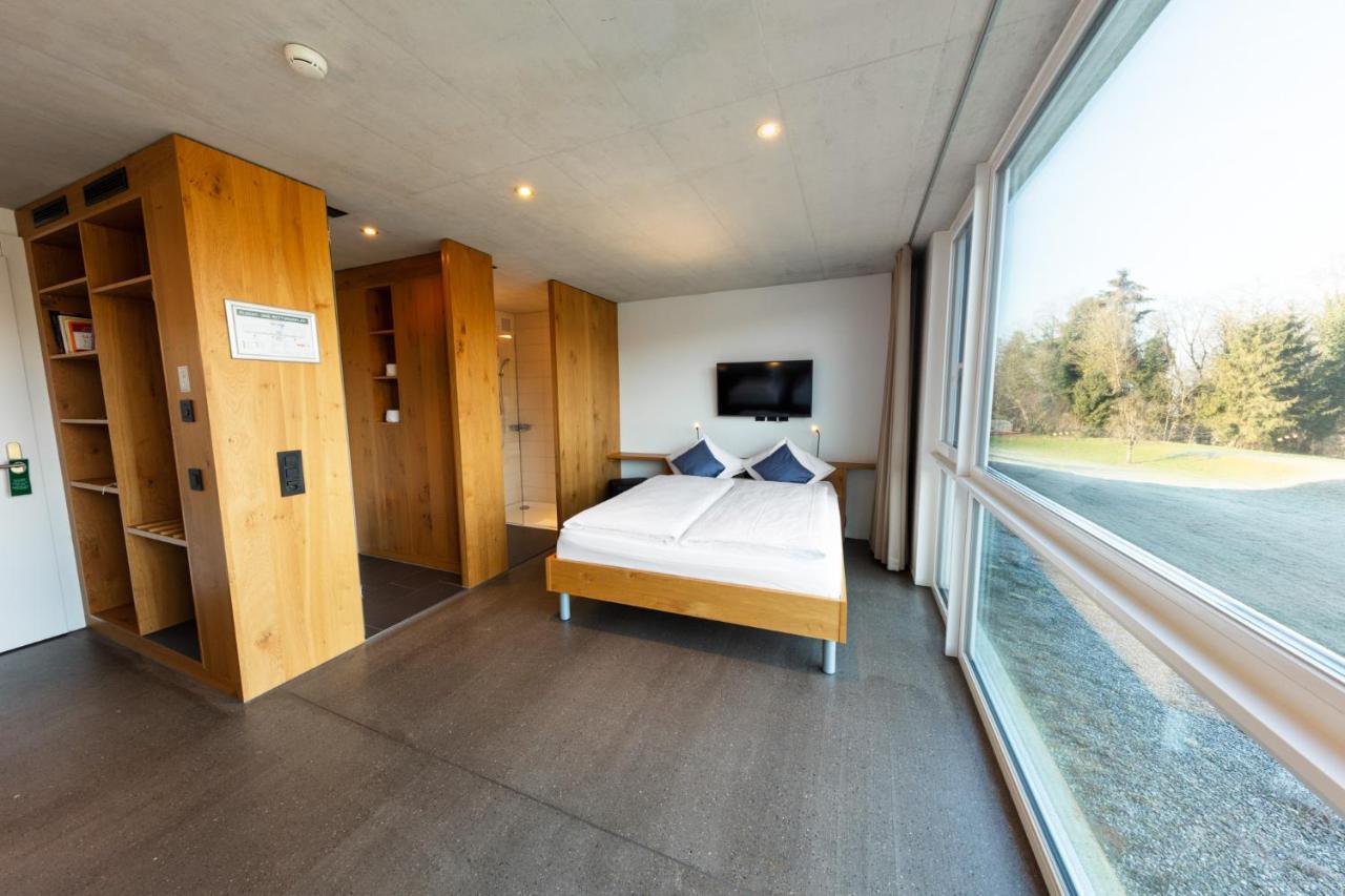 Hotel Frauenfeld Bagian luar foto