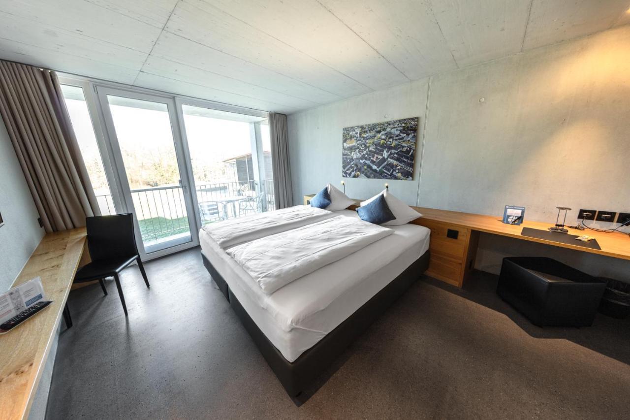 Hotel Frauenfeld Bagian luar foto